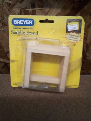 Browse Saddle Stand - Damaged Packaging